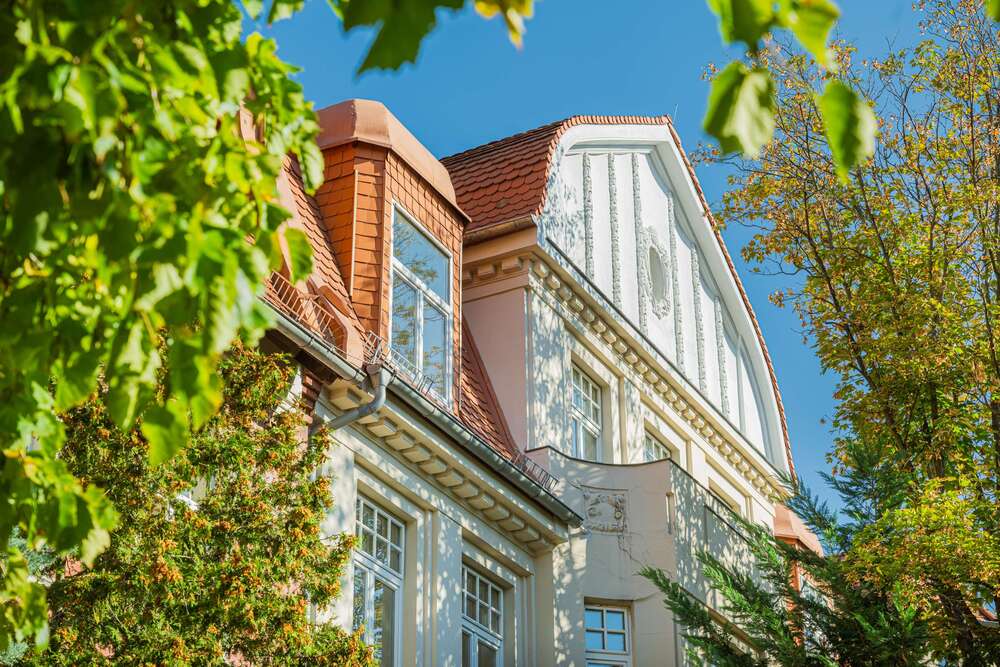 Thumbnail-Haus zum Kaufen in Halle 1.290.000,00 € 1000 m²