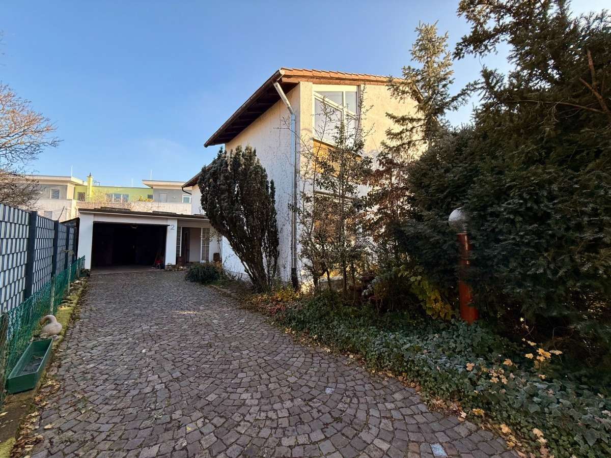 Thumbnail-Haus zum Kaufen in Ludwigshafen 749.000,00 € 220 m²