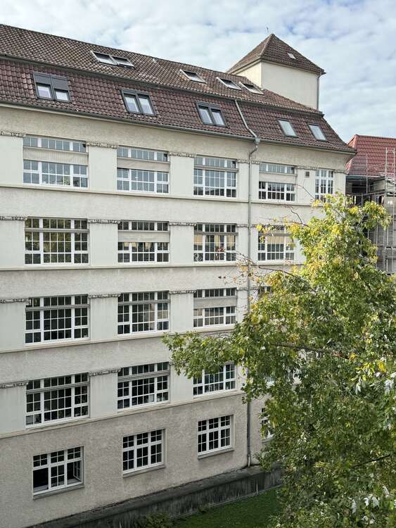 Thumbnail-Büro in Stuttgart 2.230,00 € 156.69 m²