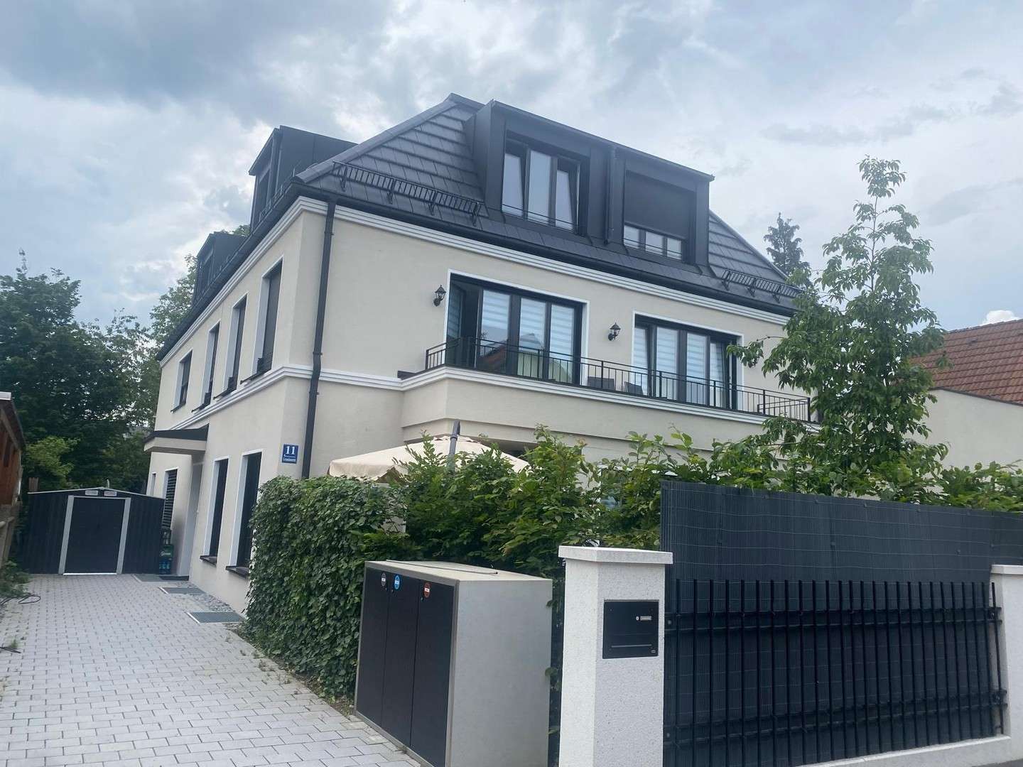 Thumbnail-Haus zum Kaufen in München 1.560.000,00 € 165 m²