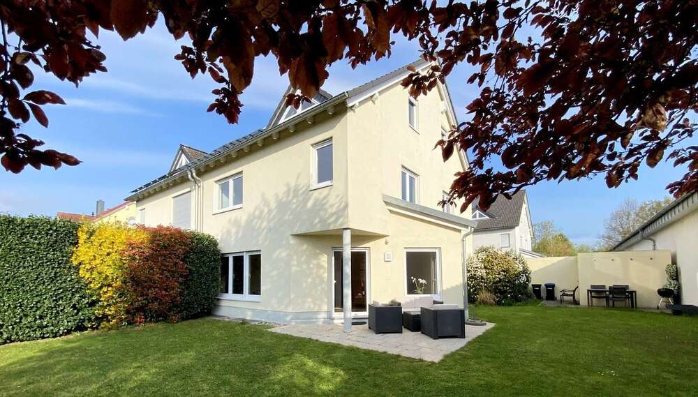Thumbnail-Haus zum Kaufen in Friedrichsdorf 800.000,00 € 173 m²