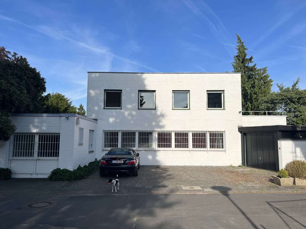 Thumbnail-Haus zum Kaufen in Köln 1.590.000,00 € 331 m²