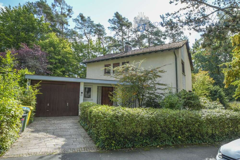 Thumbnail-Haus zum Kaufen in Erlangen 1.250.000,00 € 186 m²