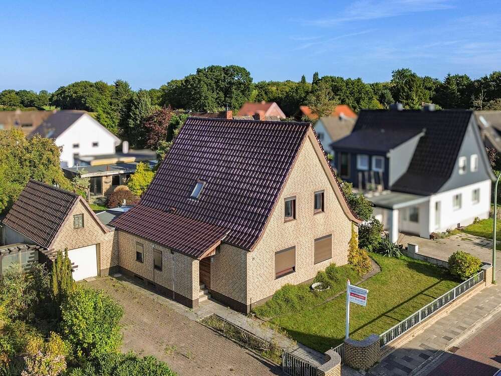 Thumbnail-Haus zum Kaufen in Bremerhaven 245.000,00 € 160 m²