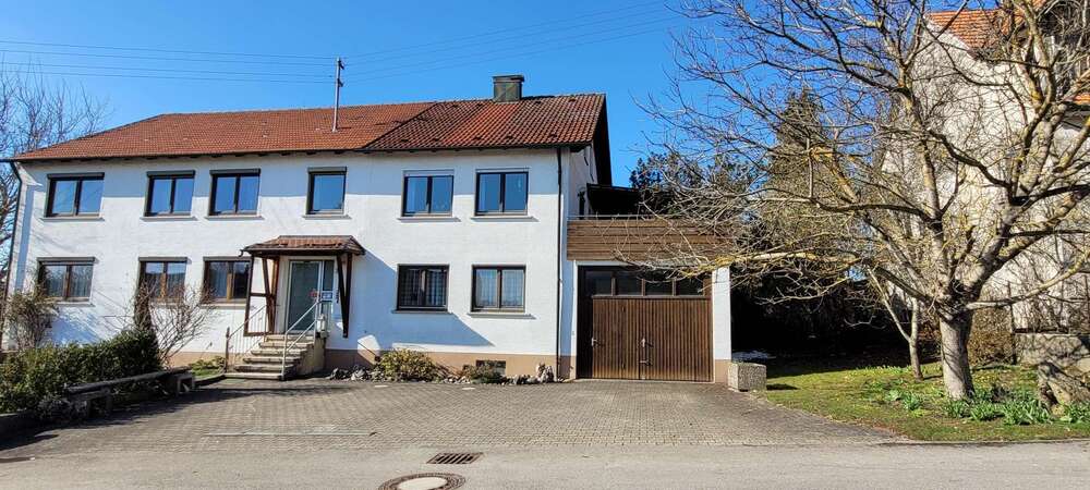 Thumbnail-Haus zum Kaufen in Würtingen 460.000,00 € 263 m²