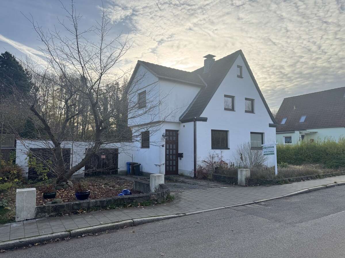 Thumbnail-Haus zum Kaufen in Kiel Suchsdorf 395.000,00 € 88.48 m²