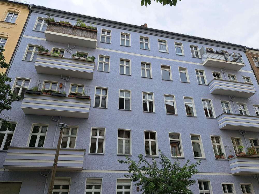 Thumbnail-Wohnung zum Kaufen in Berlin 220.000,00 € 61.33 m²
