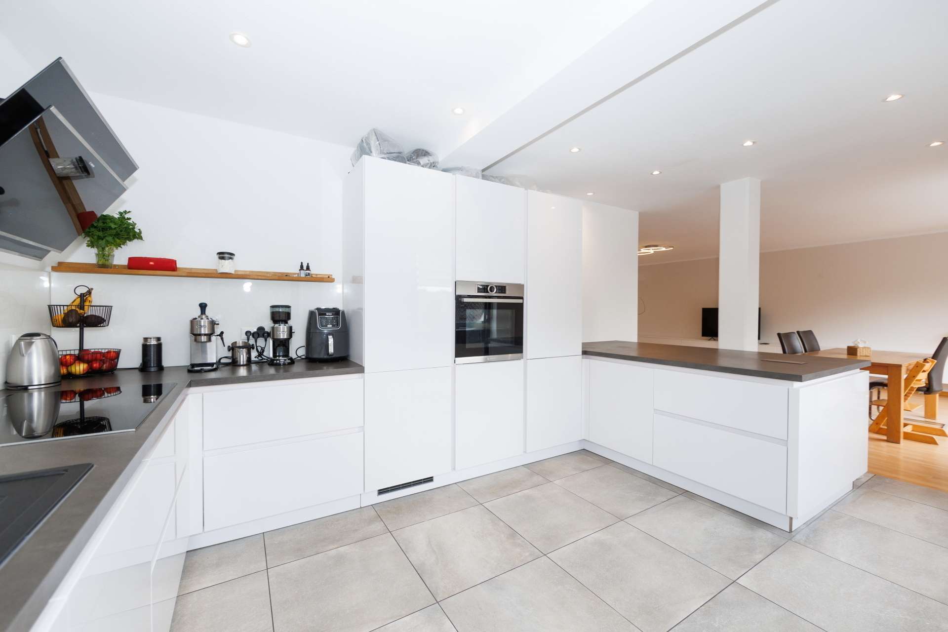 Thumbnail-Wohnung zum Kaufen in Taunusstein 360.000,00 € 136.32 m²