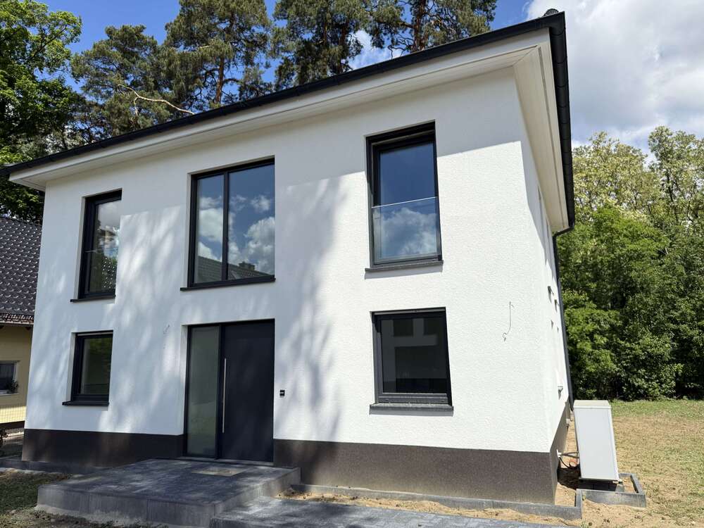 Thumbnail-Haus zum Kaufen in Brandenburg - Blankenfelde-Mahlow 940.000,00 € 153 m²