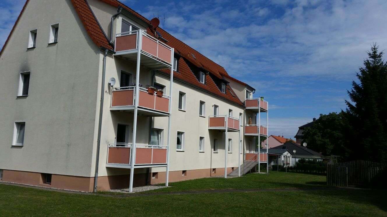 Thumbnail-Wohnung zum Mieten in Neukieritzsch OT Lobstädt 420,00 € 60 m²