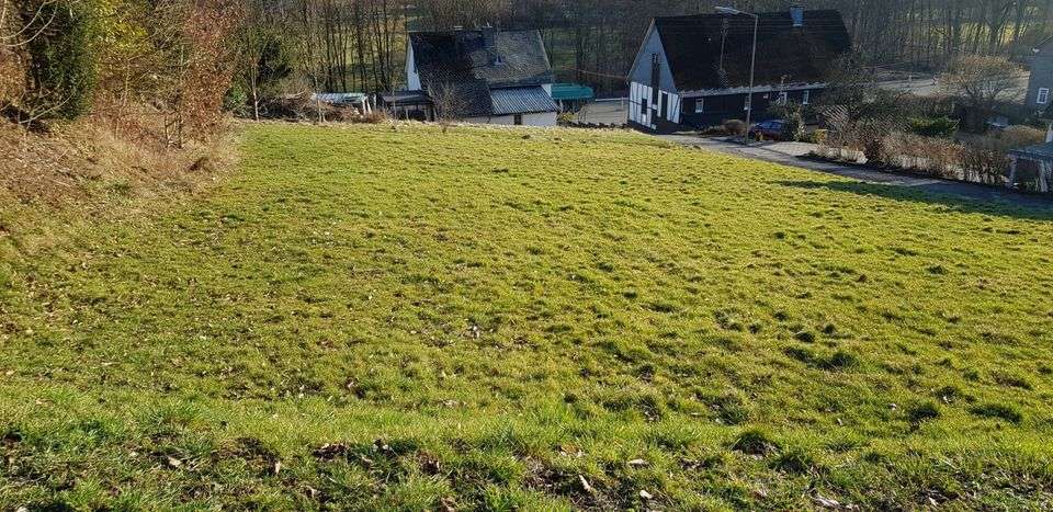 Thumbnail-Grundstück zu verkaufen in Hilchenbach 97.500,00 € 821 m²