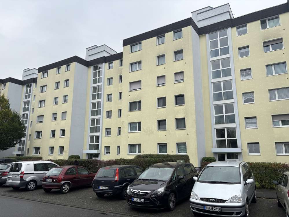 Thumbnail-Wohnung zum Kaufen in Köln Merheim 198.000,00 € 67.26 m²