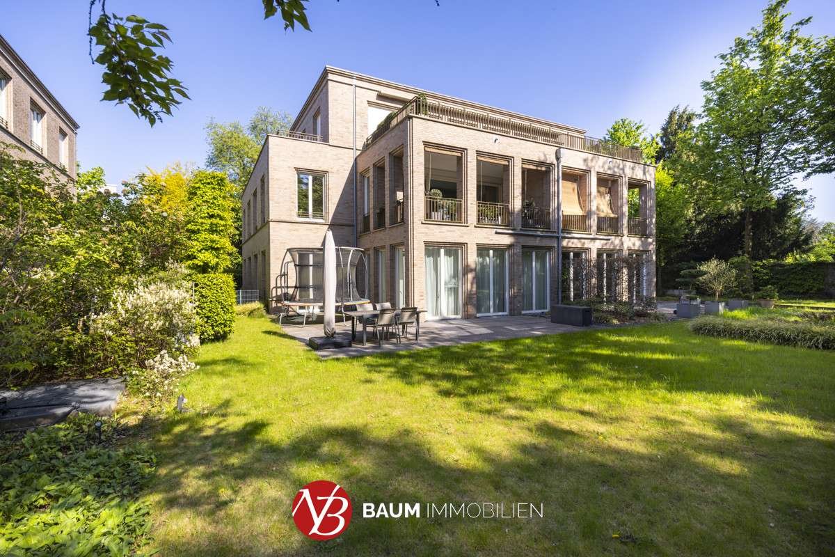 Thumbnail-Wohnung zum Kaufen in Düsseldorf Stockum 1.490.000,00 € 157 m²