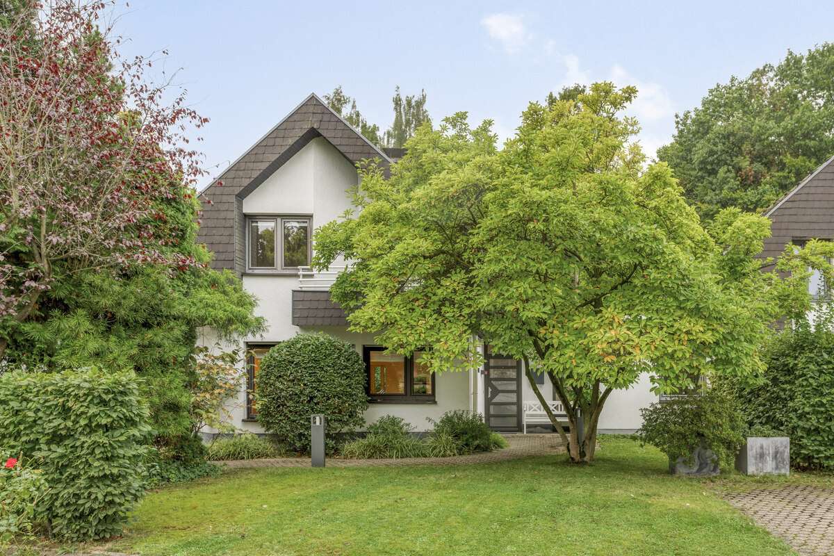 Thumbnail-Haus zum Kaufen in Köln 1.120.000,00 € 160 m²
