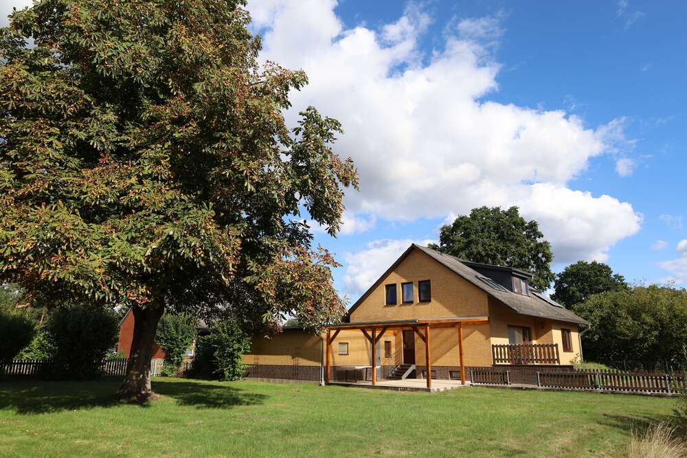 Thumbnail-Haus zum Kaufen in Gusborn 295.000,00 € 148 m²