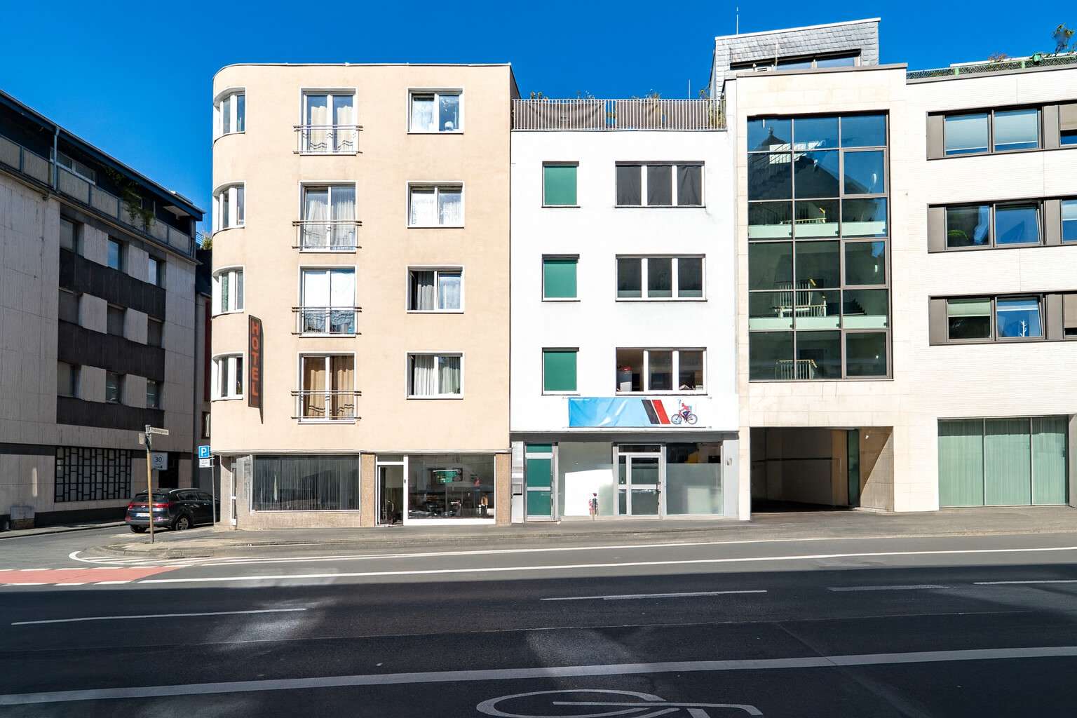 Thumbnail-Haus zum Kaufen in Köln 1.700.000,00 € 339.3 m²
