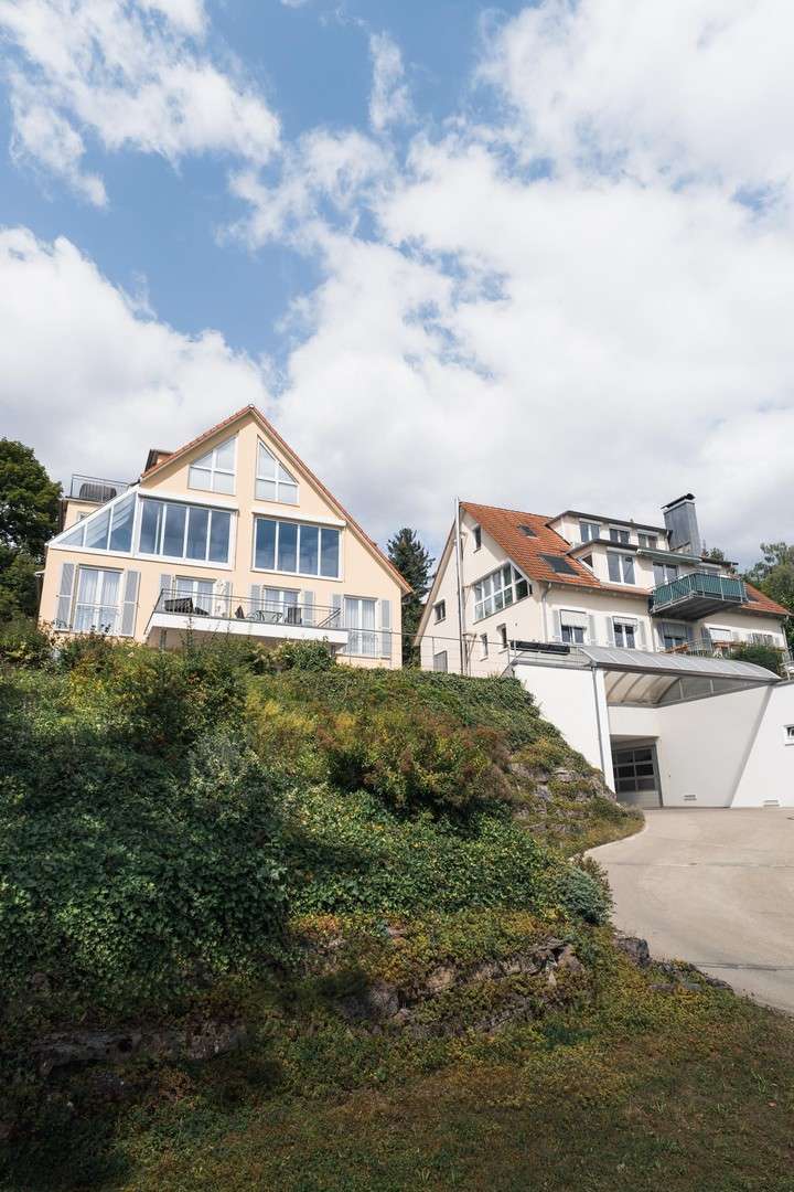 Thumbnail-Wohnung zum Mieten in Tübingen 2.000,00 € 149 m²