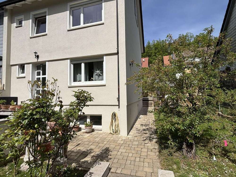 Thumbnail-Haus zum Kaufen in Leinfelden-Echterdingen 650.000,00 € 119 m²