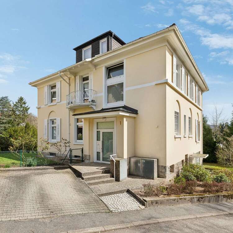 Thumbnail-Wohnung zum Kaufen in Baden-Baden 595.000,00 € 145 m²