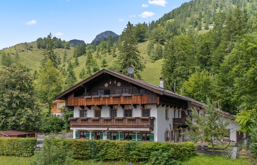 Thumbnail-Haus zum Kaufen in Bayrischzell 1.200.000,00 € 550 m²