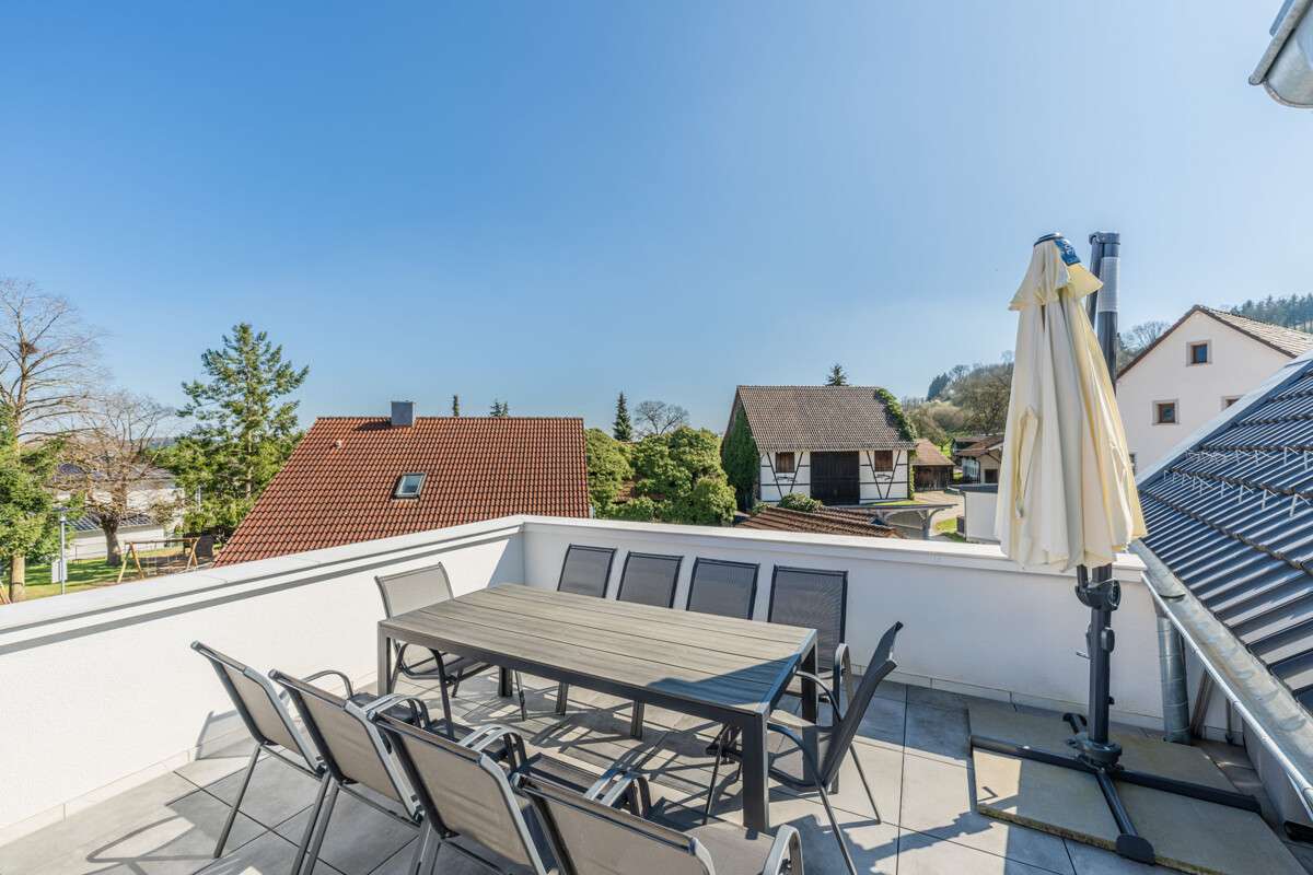 Thumbnail-Haus zum Kaufen in Hilzingen Weiterdingen 447.000,00 € 166 m²