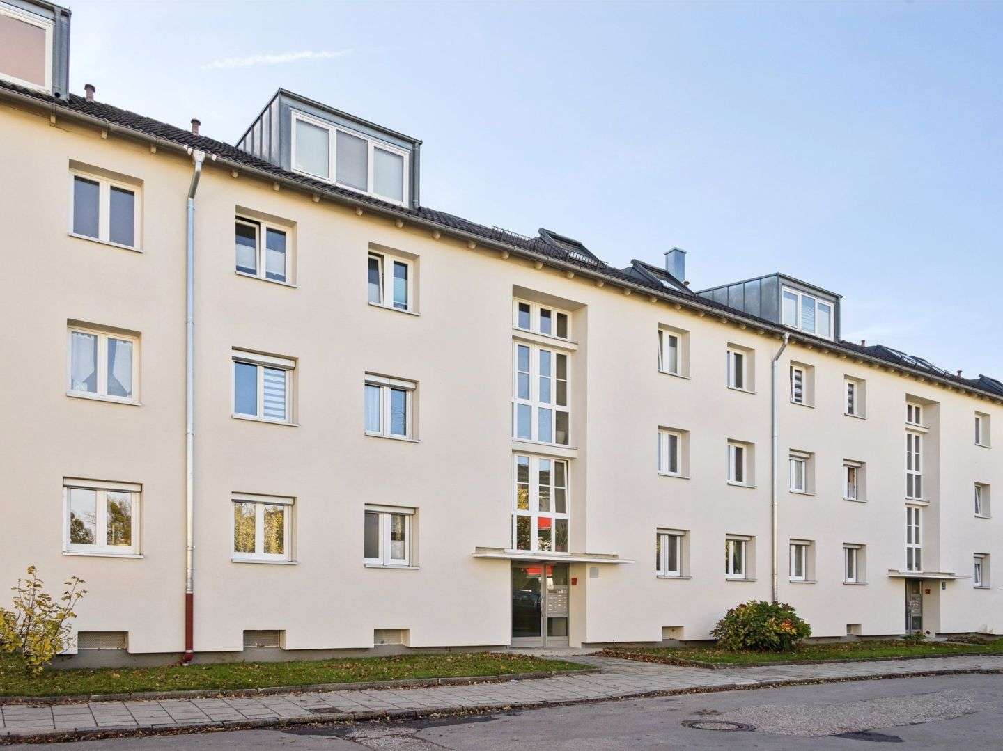Thumbnail-Wohnung zum Kaufen in München 429.000,00 € 58.29 m²