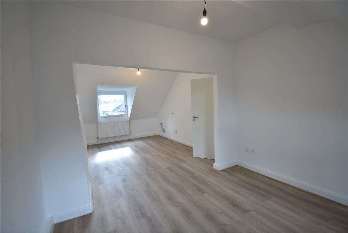 Thumbnail-Wohnung zum Mieten in Duisburg 300,00 € 37 m²