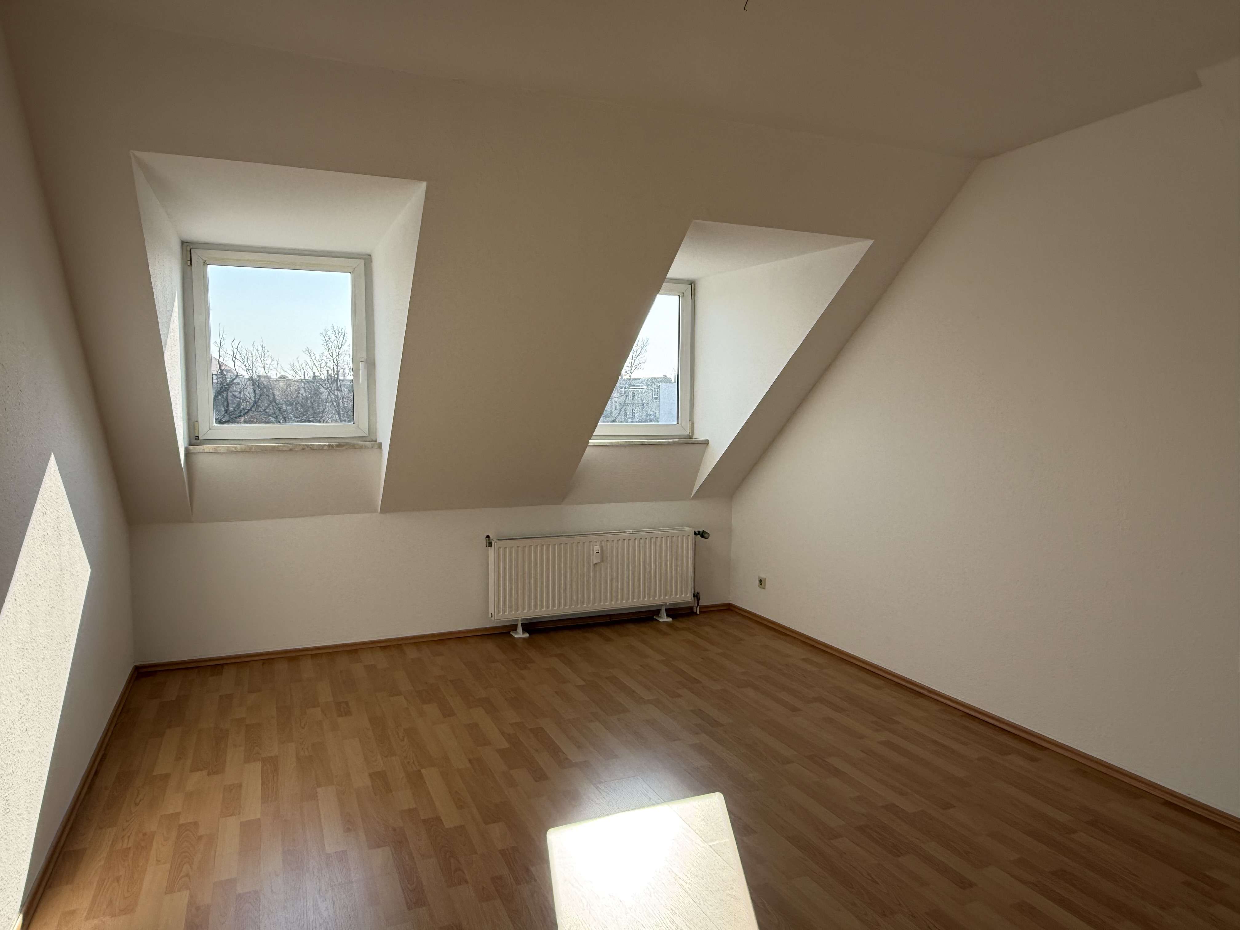 Thumbnail-Wohnung zum Mieten in Halle 470,00 € 53 m²