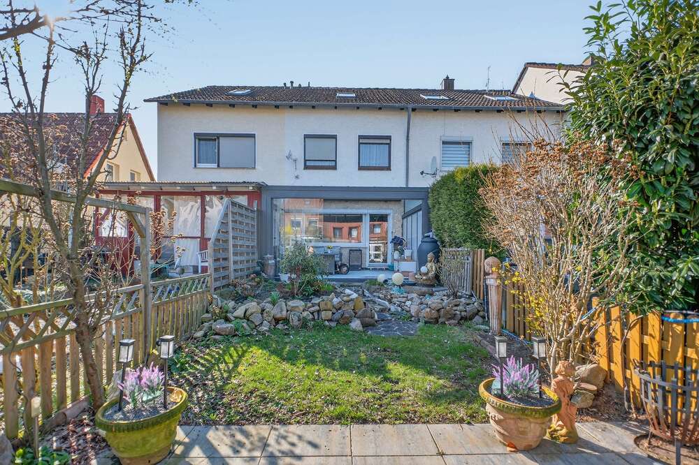 Thumbnail-Haus zum Kaufen in Ilten 275.000,00 € 104 m²