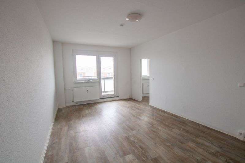 Thumbnail-Wohnung zum Mieten in Halle (Saale) 315,00 € 35.78 m²