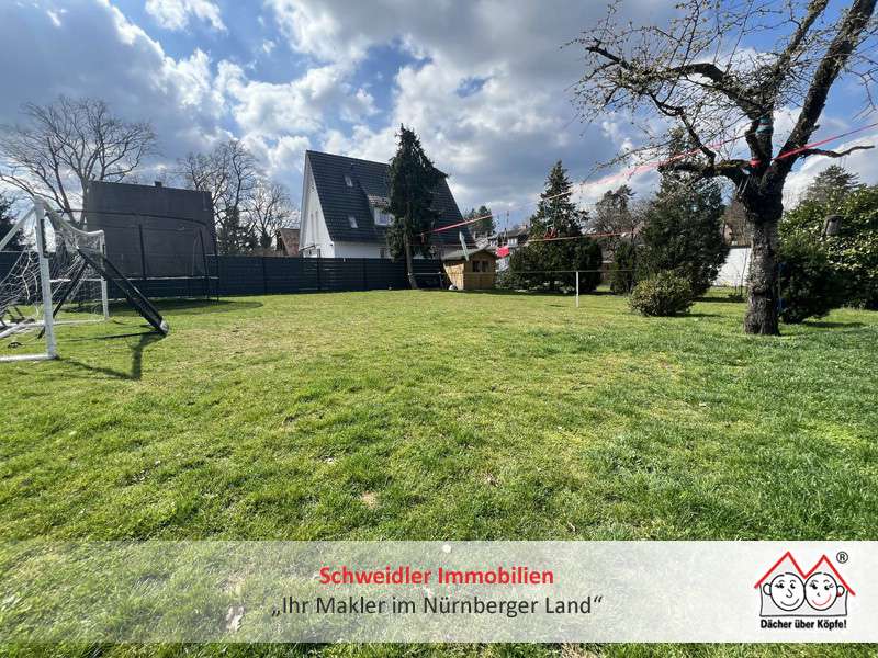 Thumbnail-Grundstück zu verkaufen in Rückersdorf 296.970,00 € 521.73 m²