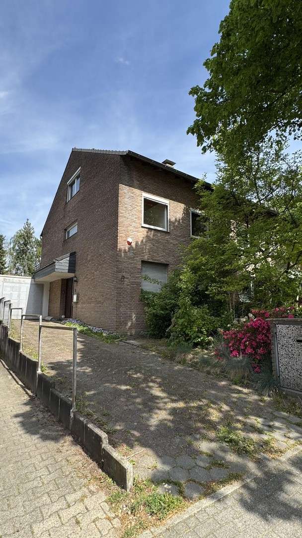 Thumbnail-Haus zum Kaufen in Essen 595.000,00 € 213.29 m²