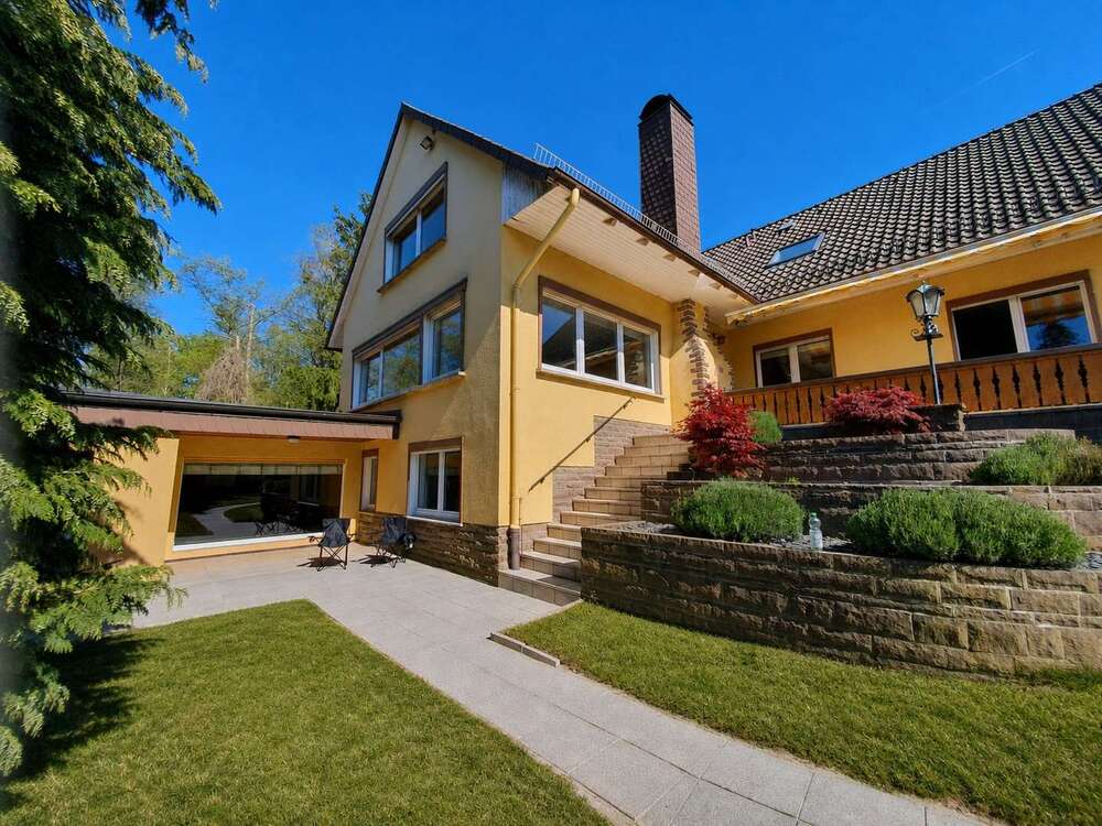 Thumbnail-Haus zum Kaufen in Alfeld (Leine) 590.000,00 € 268 m²
