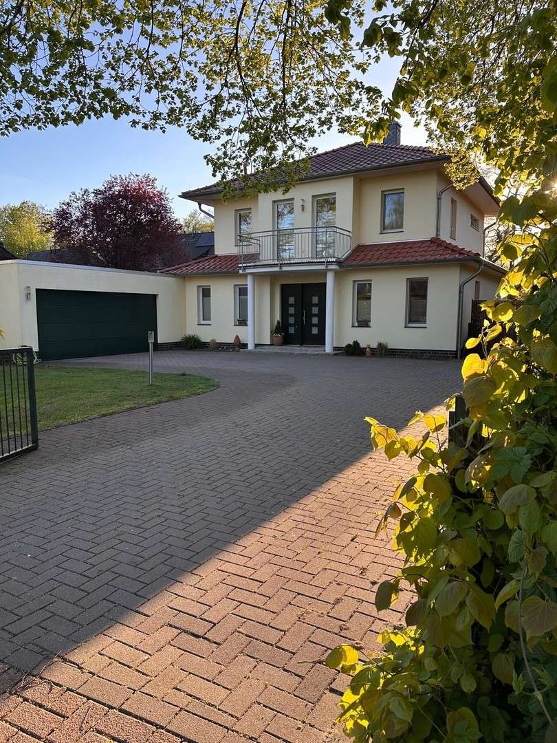 Thumbnail-Haus zum Kaufen in Hude 749.000,00 € 149 m²