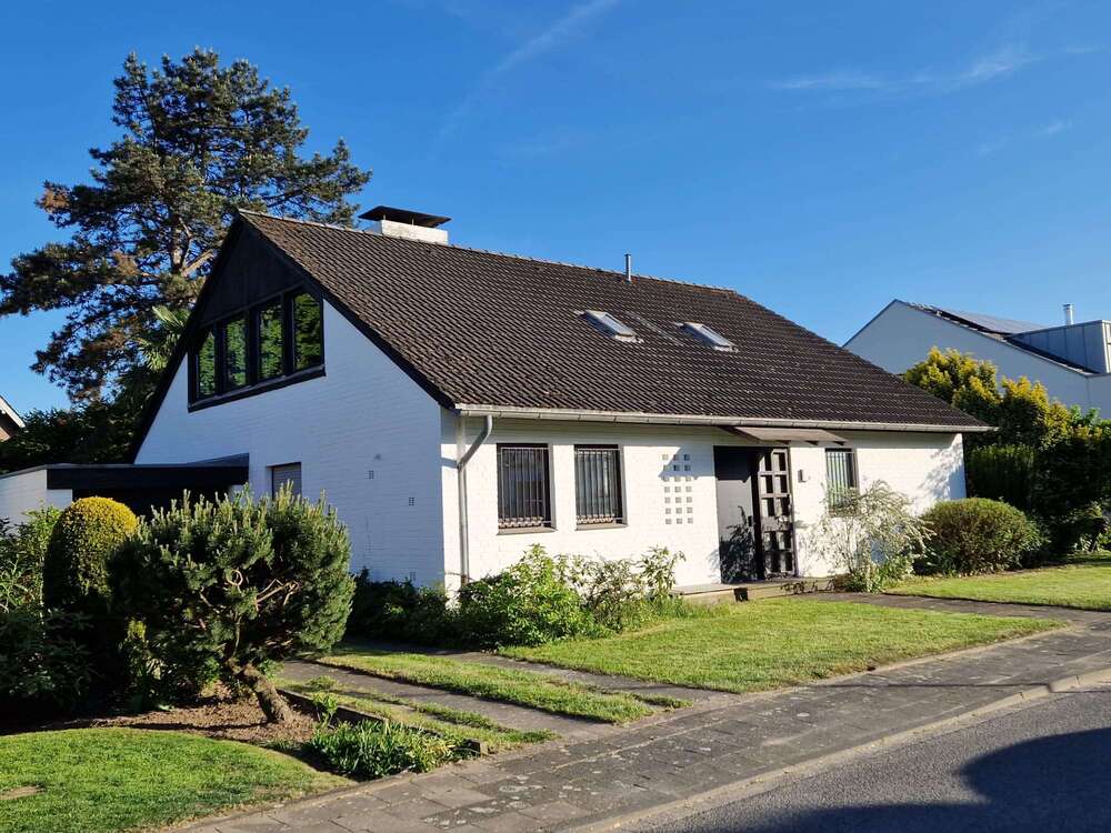 Thumbnail-Haus zum Kaufen in Meerbusch - Langst-Kierst 860.000,00 € 197 m²