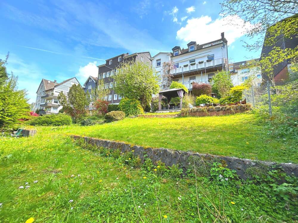 Thumbnail-Wohnung zum Kaufen in Velbert 180.000,00 € 96 m²