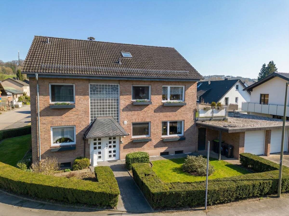 Thumbnail-Haus zum Kaufen in Odenthal 579.000,00 € 183 m²