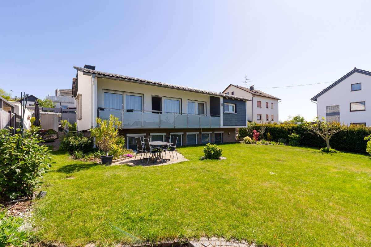 Thumbnail-Haus zum Kaufen in Hofheim 669.000,00 € 179.26 m²