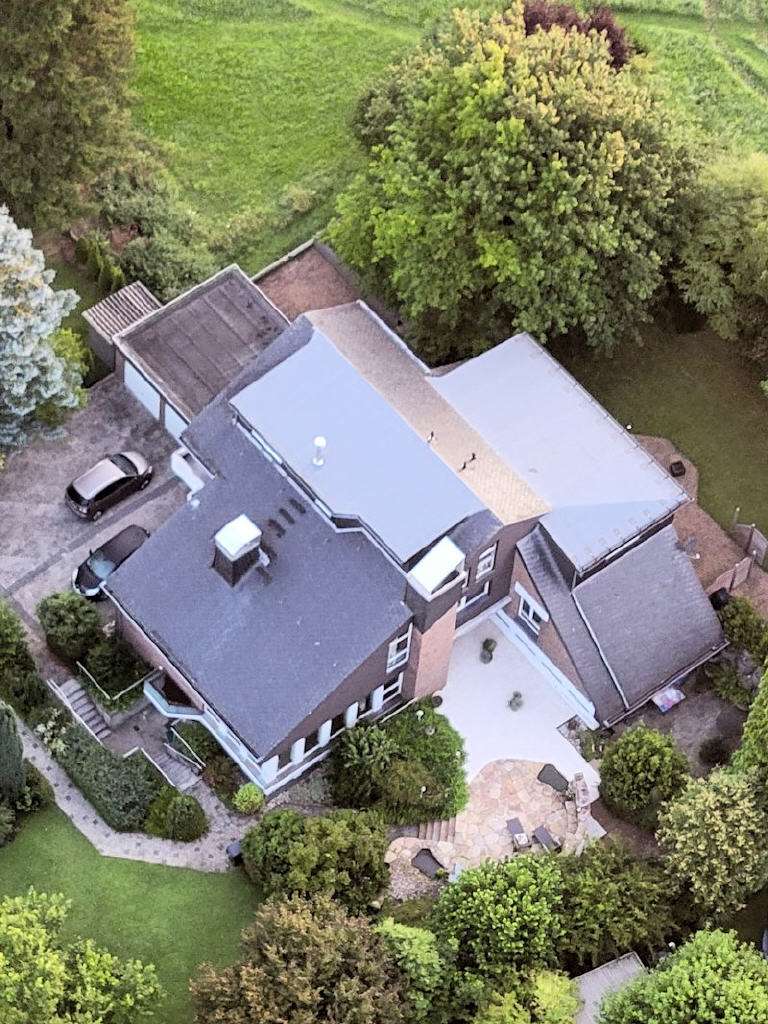 Thumbnail-Haus zum Kaufen in Warstein 448.000,00 € 341 m²