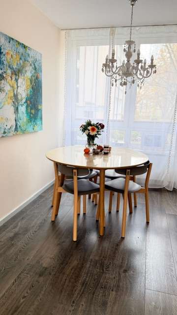 Thumbnail-Wohnung zum Kaufen in Sarstedt 240.000,00 € 94 m²