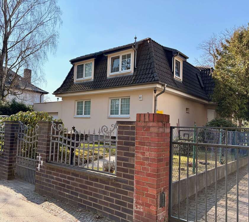 Thumbnail-Haus zum Kaufen in Berlin 995.000,00 € 182 m²