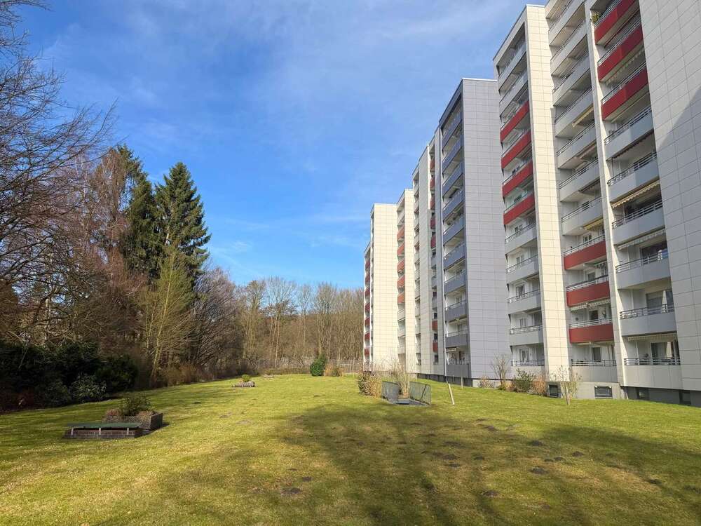 Thumbnail-Wohnung zum Kaufen in Pinneberg 295.000,00 € 84.6 m²
