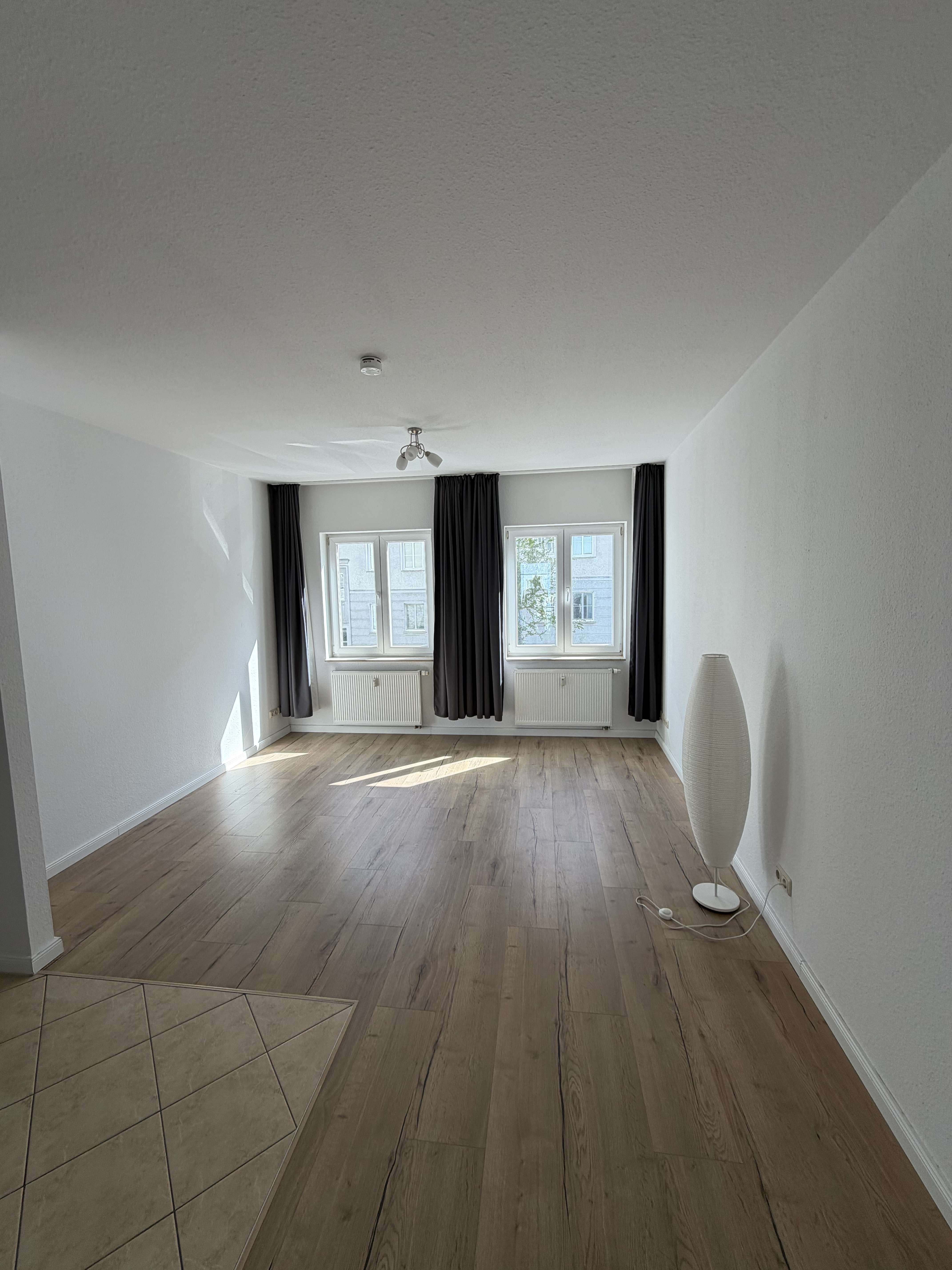 Thumbnail-Wohnung zum Mieten in Rostock 341,00 € 31 m²