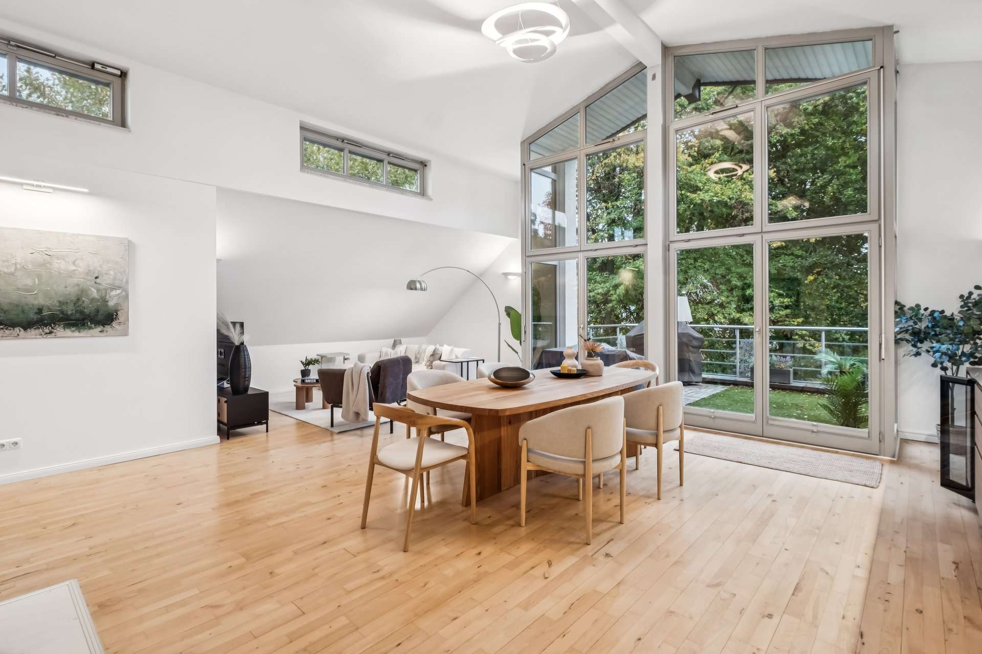 Thumbnail-Wohnung zum Mieten in Hamburg 3.150,00 € 141 m²