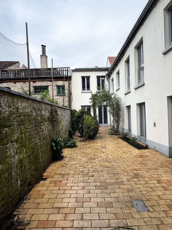 Thumbnail-Haus zum Mieten in Lübeck 2.400,00 € 160 m²