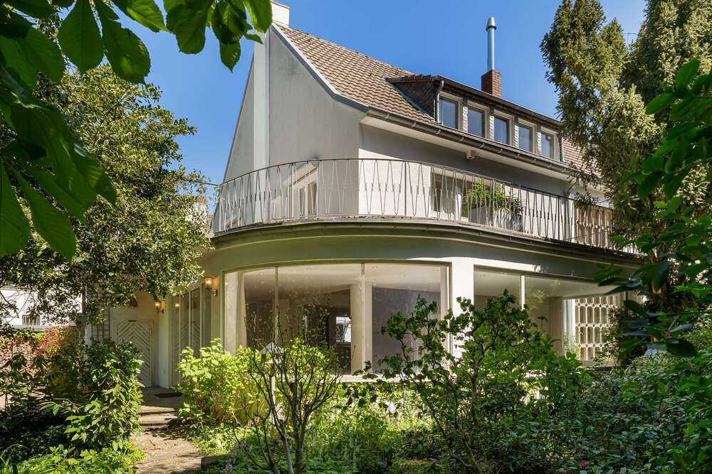 Thumbnail-Haus zum Kaufen in Köln 1.490.000,00 € 252 m²
