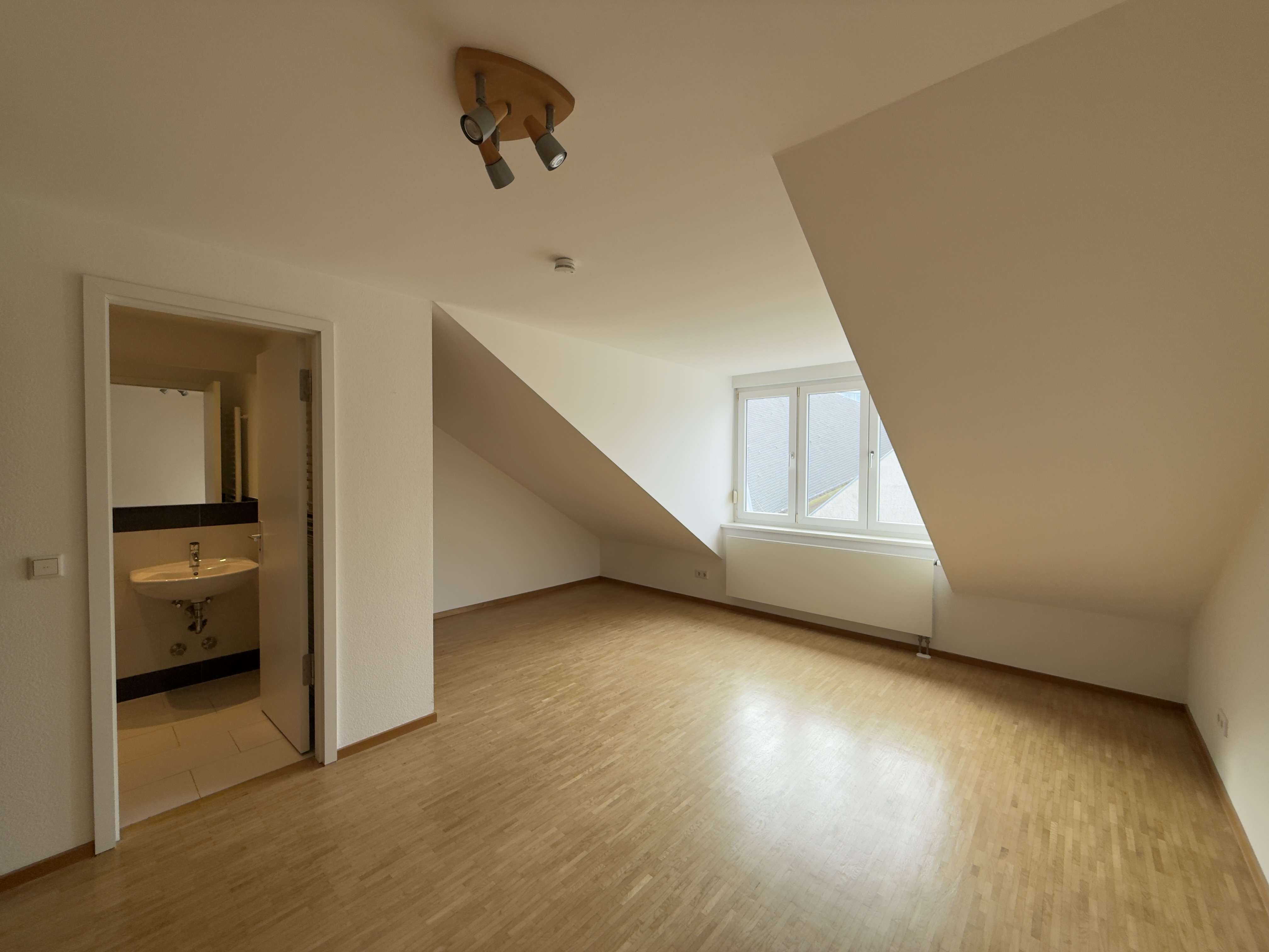 Thumbnail-Wohnung zum Mieten in Frankfurt am Main 700,00 € 20 m²