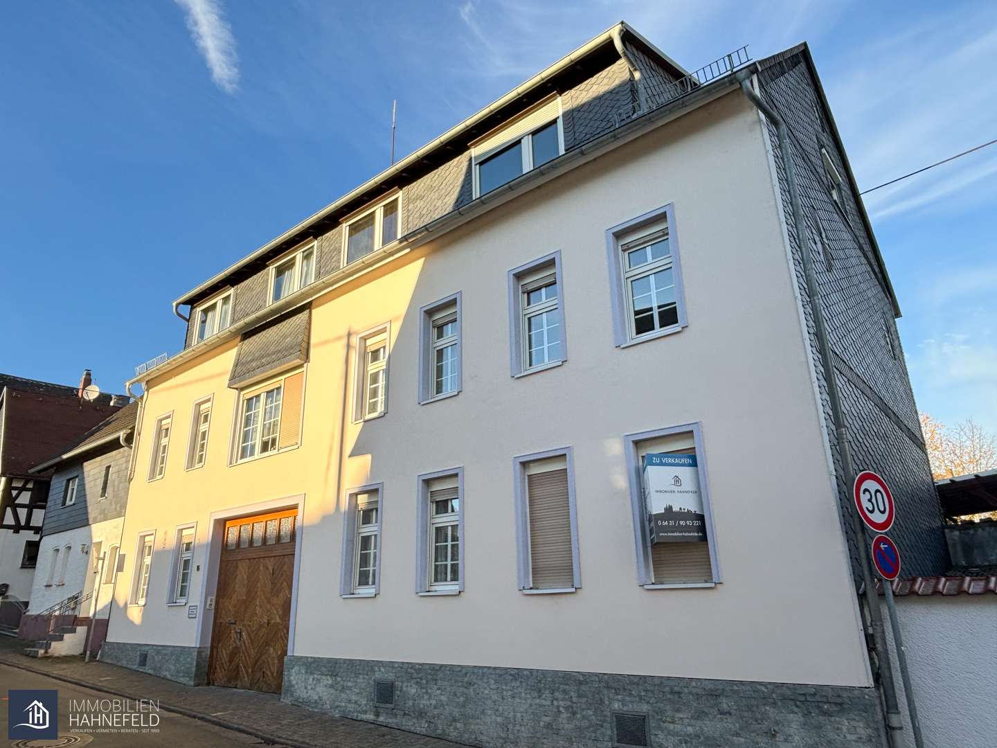 Thumbnail-Haus zum Kaufen in Beselich 349.000,00 € 411.34 m²