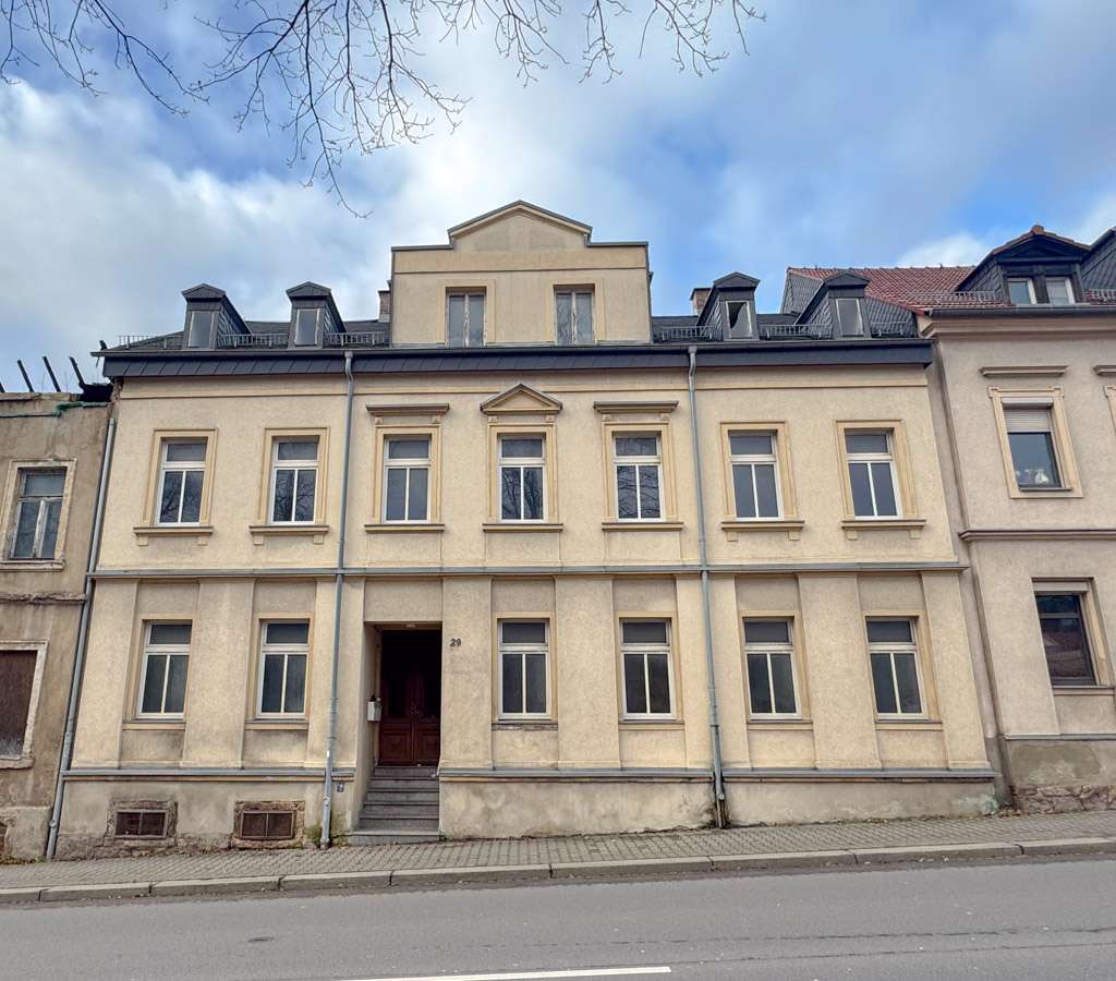 Thumbnail-Haus zum Kaufen in FrankenbergSa. 60.000,00 € 298 m²