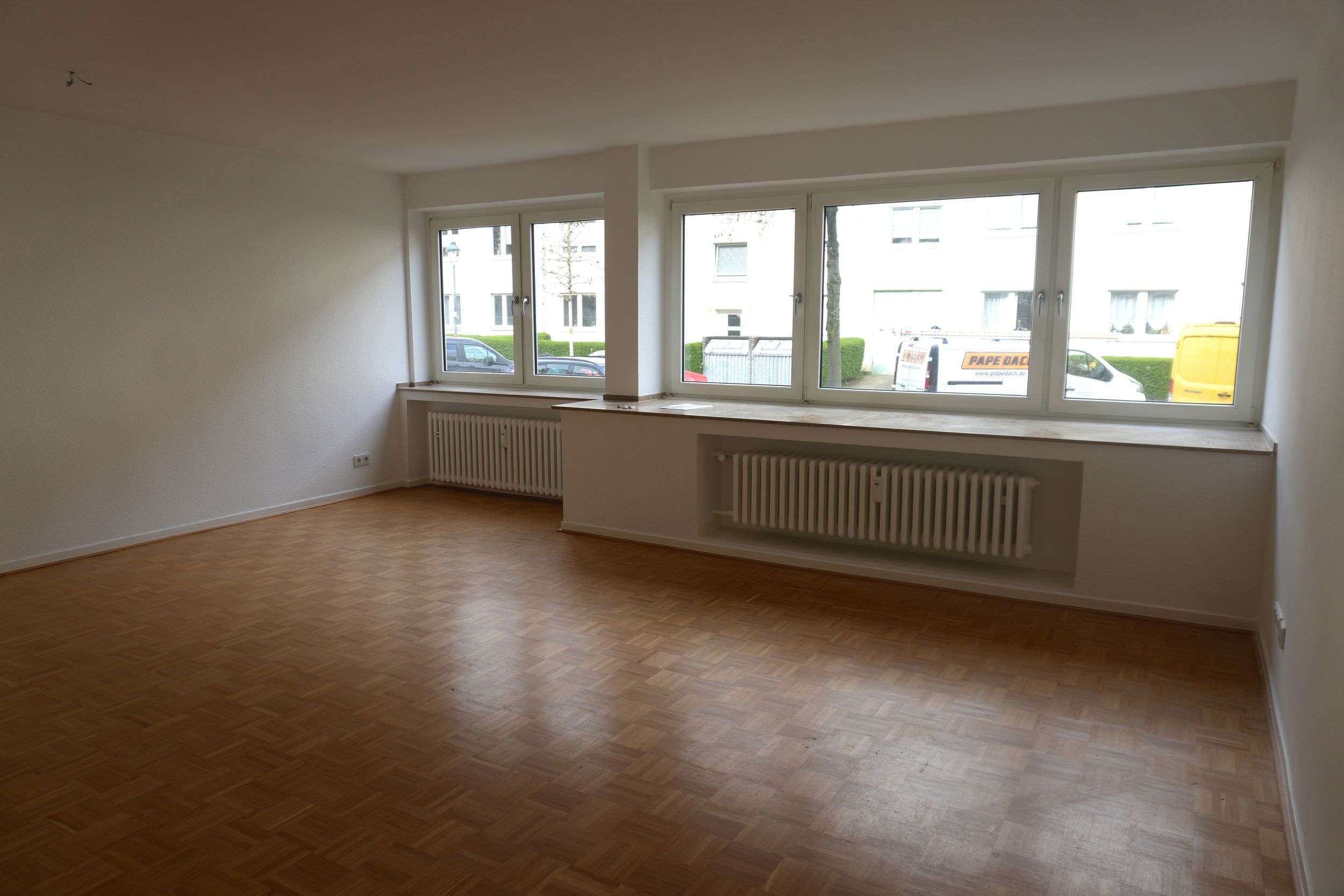 Thumbnail-Wohnung zum Mieten in Düsseldorf 990,00 € 96 m²